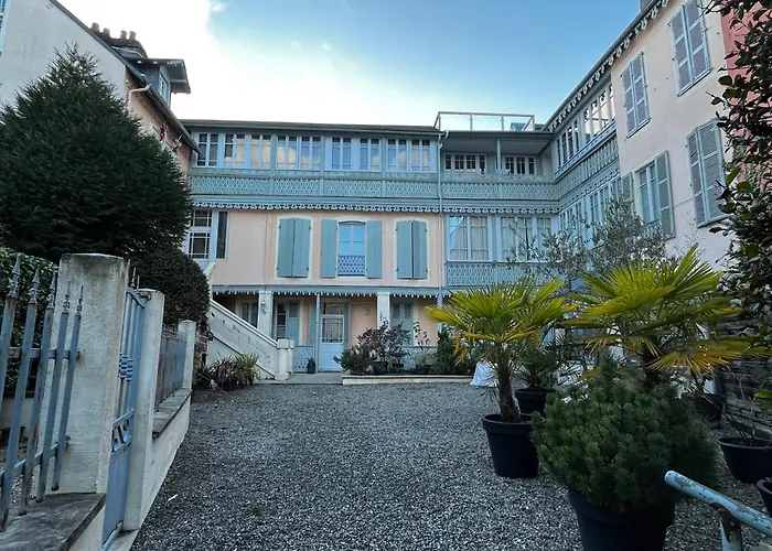 Апартаменты Hyper Centre De Bigorre *